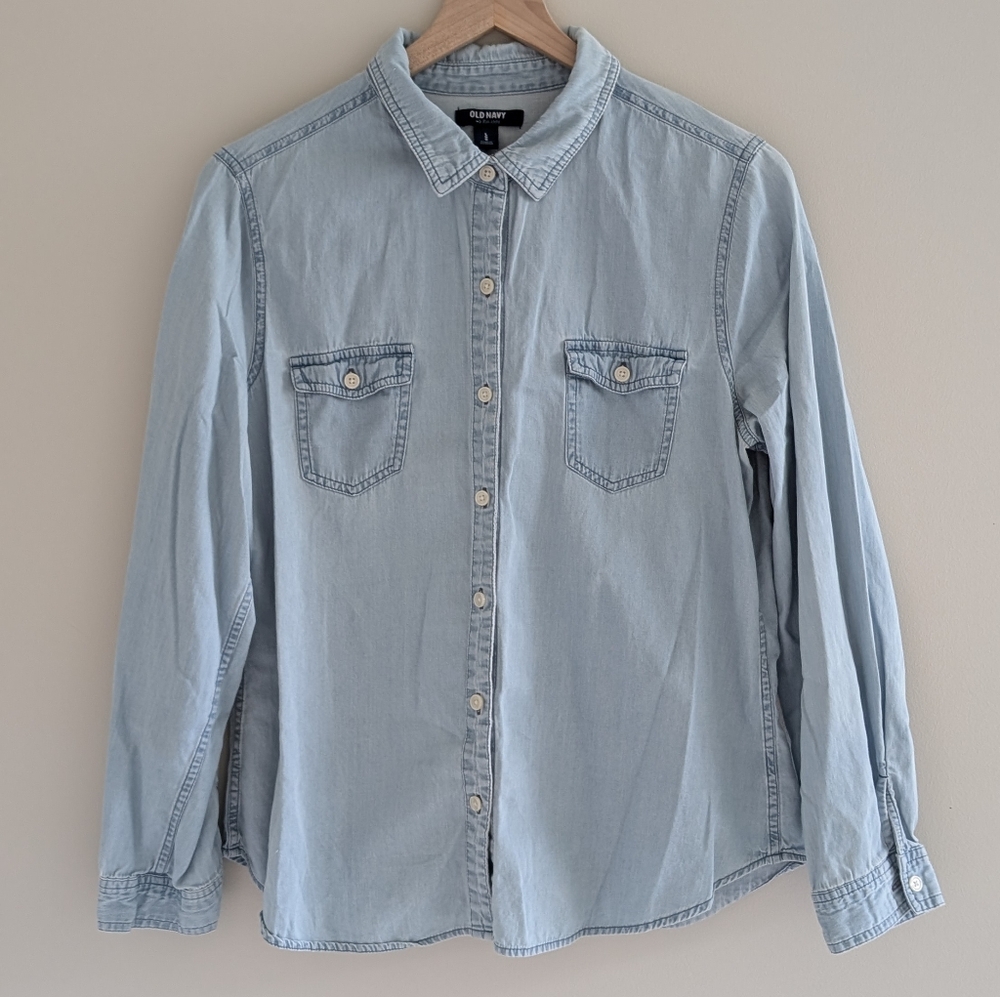 Old Navy Light Blue Button Down Shirt